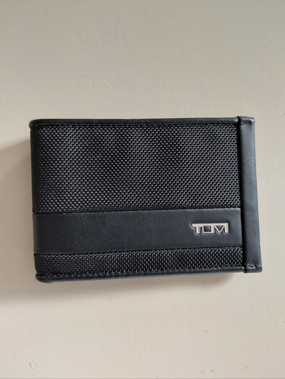 TUMI BLACK WALLET BIFOLD - Picture 13 of 13